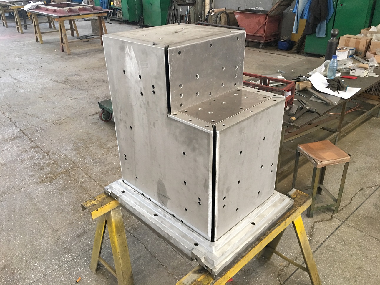箱體發泡模具（漲縮結構）